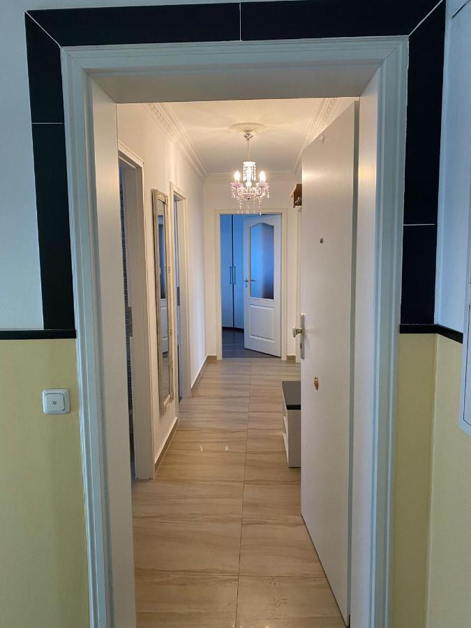 Geraeumige Und Schoene Wohnung Direkt In Der Luebecker Innenstadt Exteriör bild